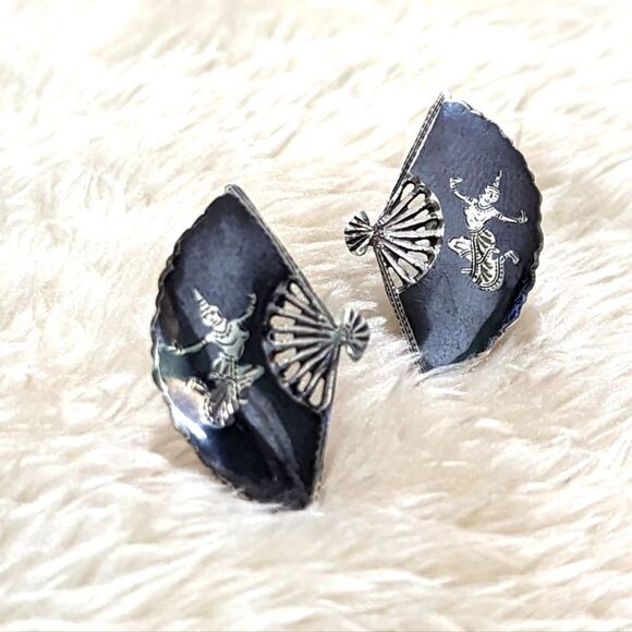 Made in Siam Jewelry - Vintage 30's-40's Sterling Silver Niello Dancer Screw Back Earrings Fan Shaped